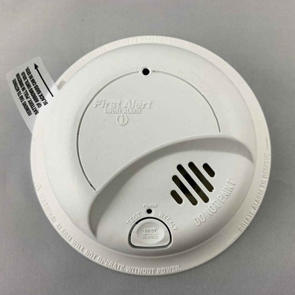 BRAND NEW First Alert 9120b Hardwired Smoke Detector with Battery Backup, 2-pack